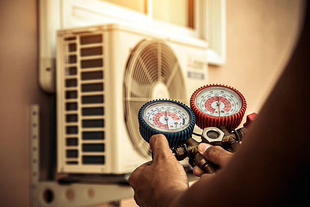 Professional Hvac technician working in Eatontown, NJ